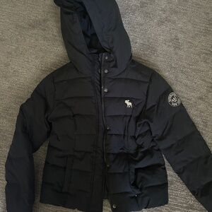 Abercrombie navy puffer kids XL